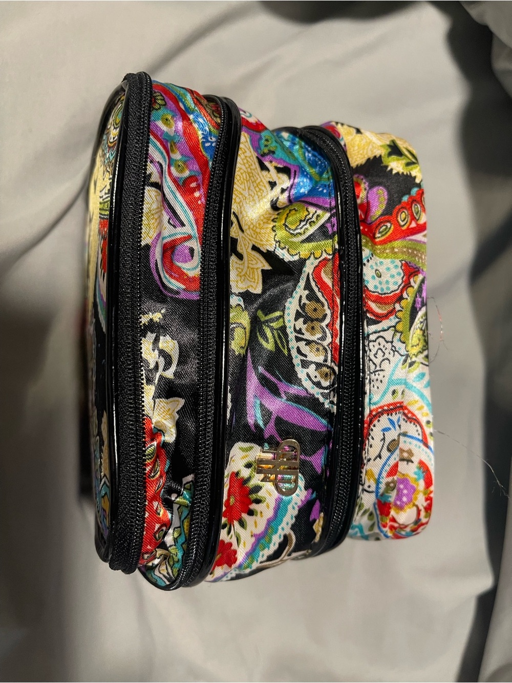 Multicolor jewelry travel bag withlll multiple compartments